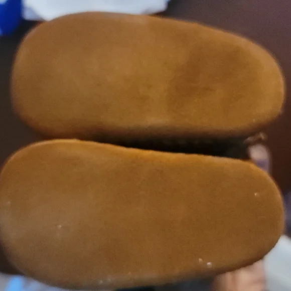 Minnetonka hand painted moccasins brand new brown size 0 - Picture 3 of 4